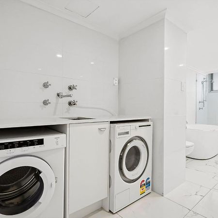 Peninsula Apartments Managed By Gchs Gold Coast Buitenkant foto