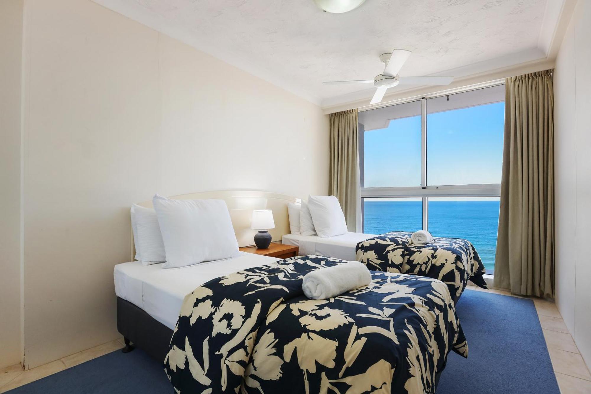 Peninsula Apartments Managed By Gchs Gold Coast Buitenkant foto