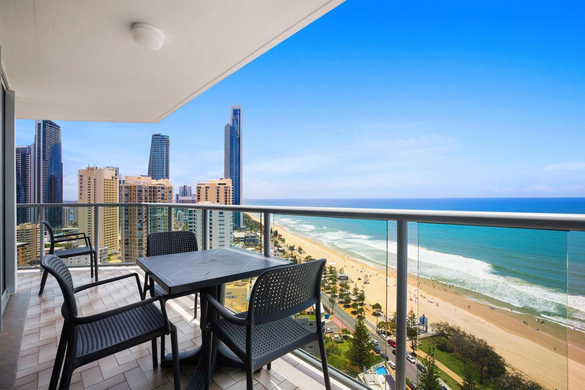 Peninsula Apartments Managed By Gchs Gold Coast Buitenkant foto