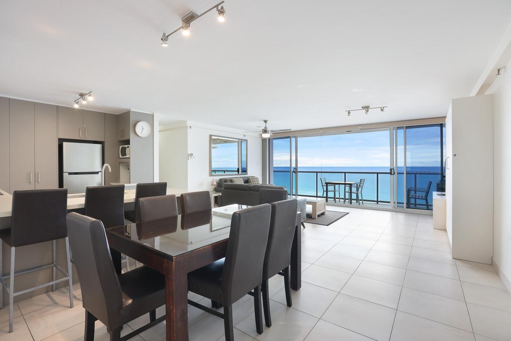 Peninsula Apartments Managed By Gchs Gold Coast Buitenkant foto