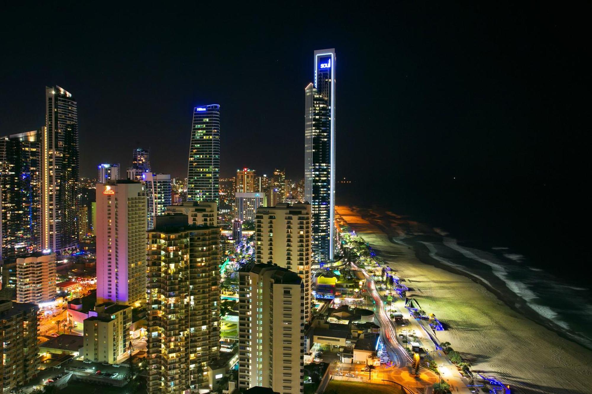 Peninsula Apartments Managed By Gchs Gold Coast Buitenkant foto