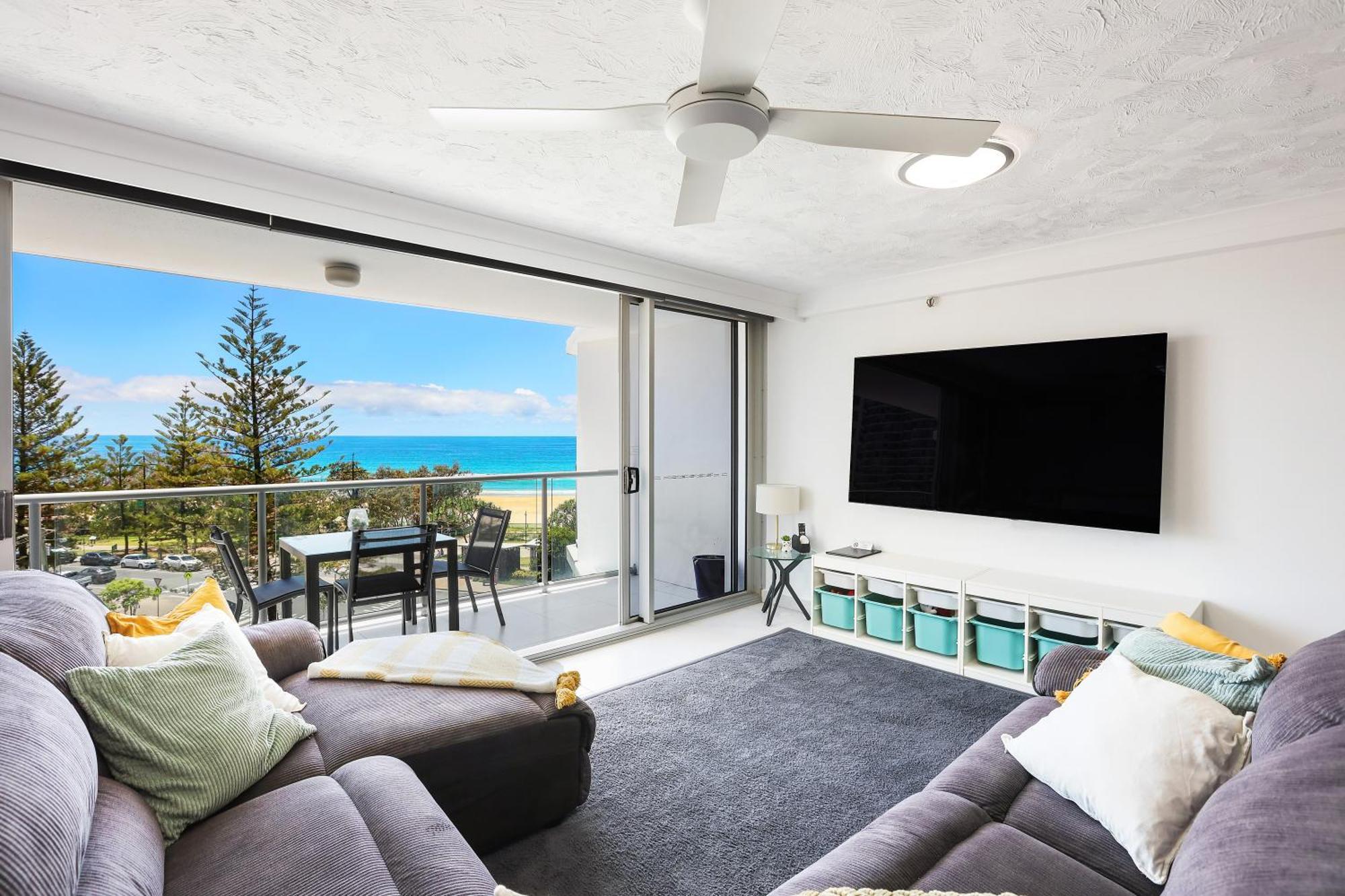 Peninsula Apartments Managed By Gchs Gold Coast Buitenkant foto